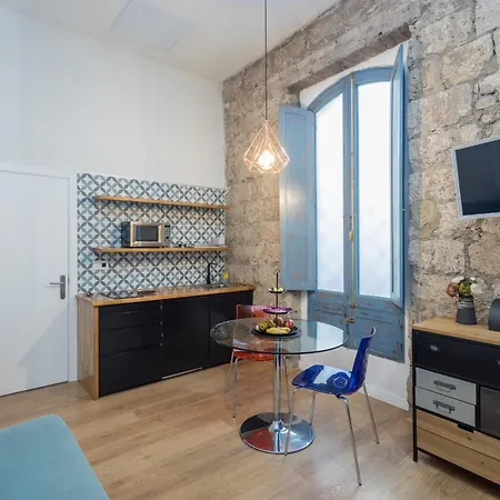 Triana Cool Apartment *